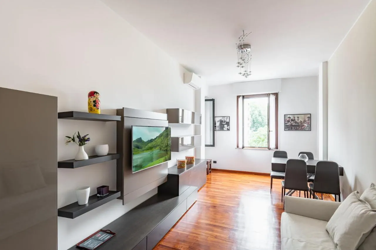 Easylife - Moderno Rifugio A Porta Romana Milan 0*,
