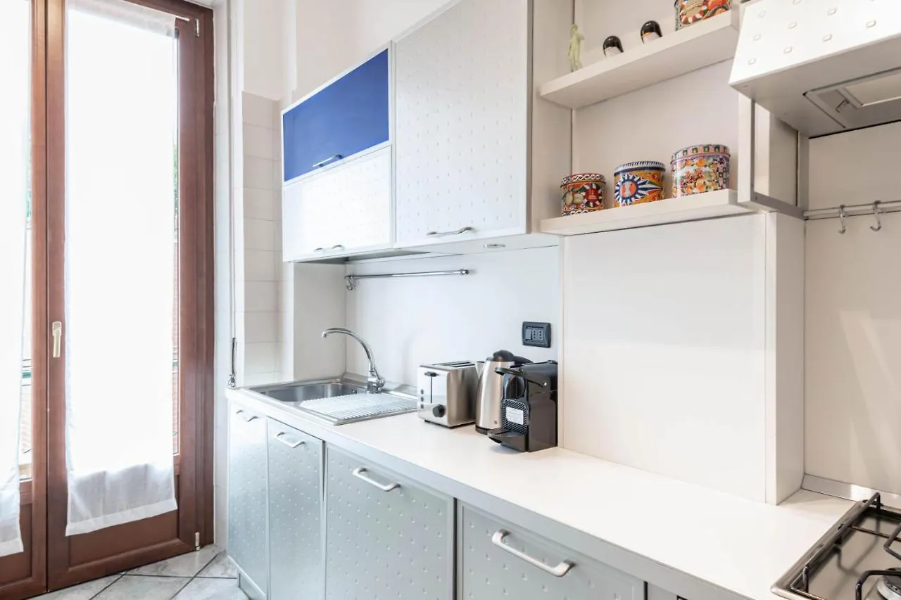 Easylife - Moderno Rifugio A Porta Romana Milan